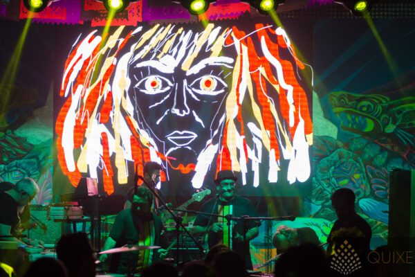 Sonido Gallo Negro: la psicodelia apoteósica hecha cumbia