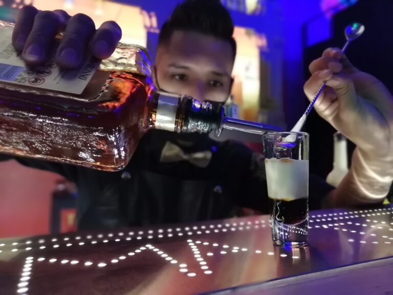 Cocteles mezcaleros y otras bebidas navideñas