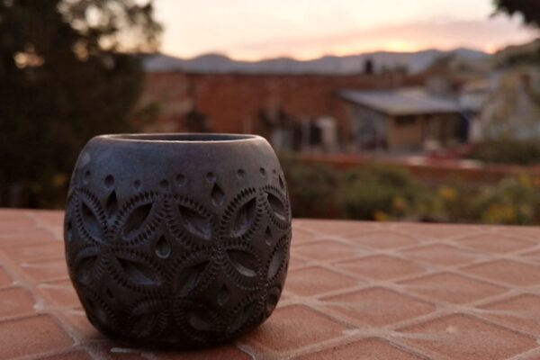 EL REMEDIO TRADICIONAL DEL MEZCAL PARA “EL MAL DE AMORES”