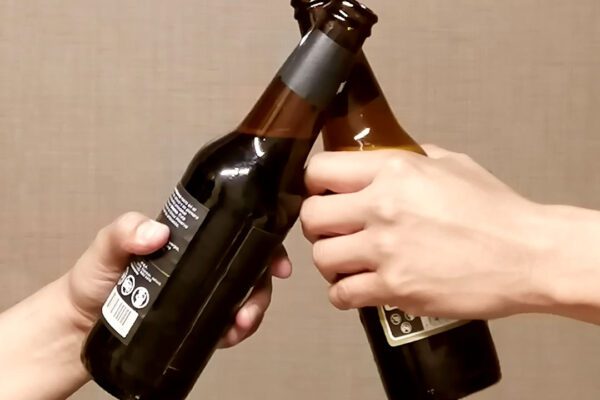El origen del brindis, o de copas y venenos .el origen del brindis, o de copas y venenos