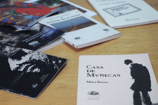 Editorial Pharus: Una luz en el mar literario