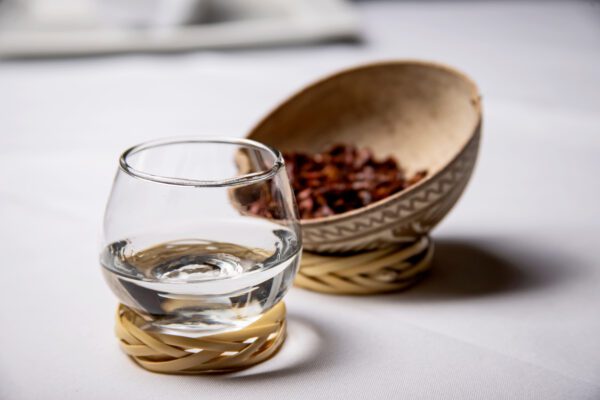 ¡Eso sí me interesa! Crean la primera escuela de mezcal en Michoacán