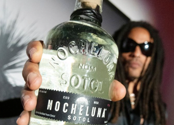 .El sotol de Lenny Kravitz Nocheluna y su elección por el destilado