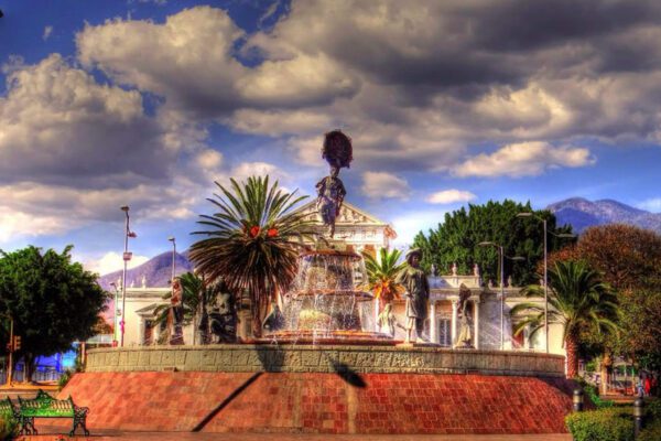 Homenaje a la diversidad de Oaxaca: la Fuente de las 8 Regiones .Homenaje a la diversidad de Oaxaca: la Fuente de las 8 Regiones