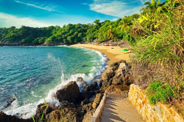 ¡Para un merecido descanso! 5 playas de Puerto Escondido que te van a encantar Mejores playas de Puerto Escondido, Oaxaca