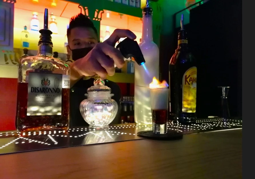 Descubre estos cocteles navideños que te van a encantar.