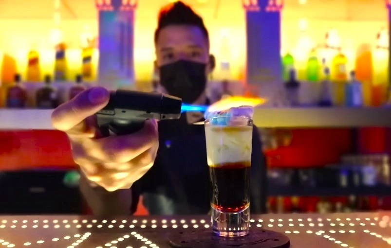 Aquí presentamos las recetas de cinco cocteles navideños.