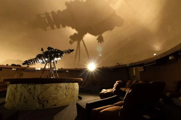 Planetario Nundehui, un lugar para ver estrellas en Oaxaca Sala principal del Planetario Nundehui en Oaxaca.