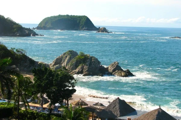 Estas son 5 playas de Huatulco que te van a encantar Playas de Huatulco