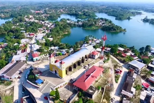 San Pedro Ixcatlán en Oaxaca.