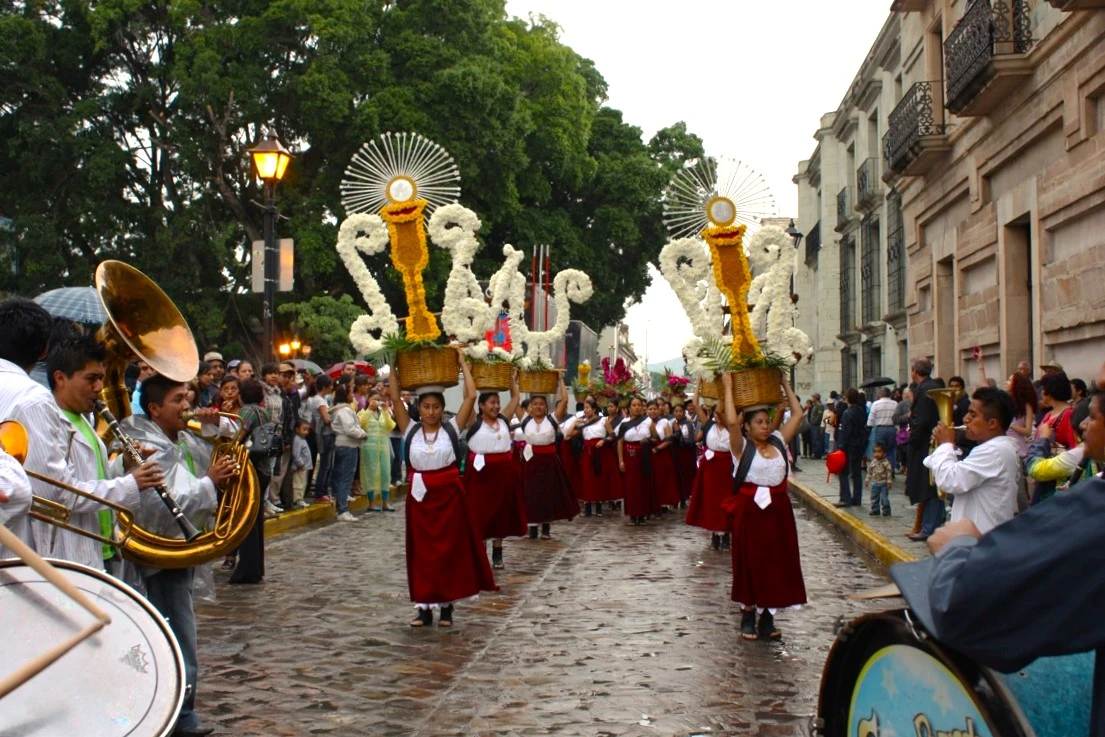 Programa de actividades del aniversario de Oaxaca.