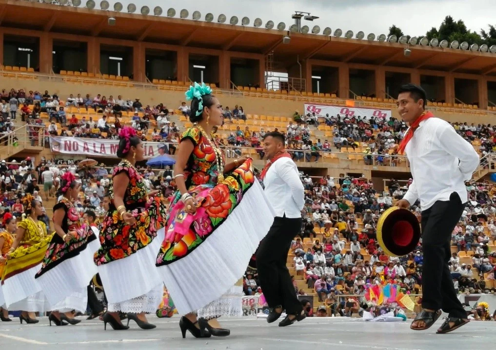 Guelaguetza Magisterial y Popular 2024