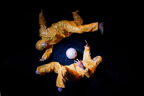 «El Espectáculo Amarillo», de Ubuntu Artes Escénicas El Espectáculo Amarillo, obra de teatro en Oaxaca.