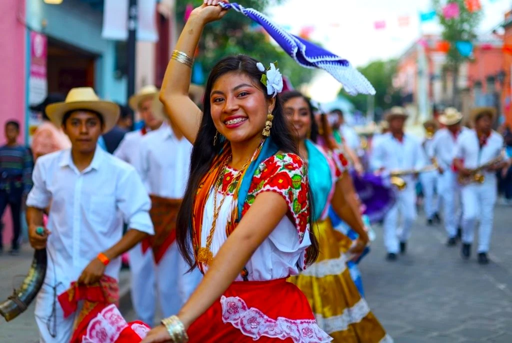 Expresiones Artísticas y Culturales de la Guelaguetza 2024